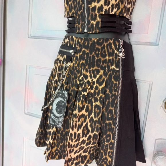 ⭐️Killstar nwt leopard print goth/punk skirt! Leo miniskirt! FINAL PRICE!! - Picture 9 of 13